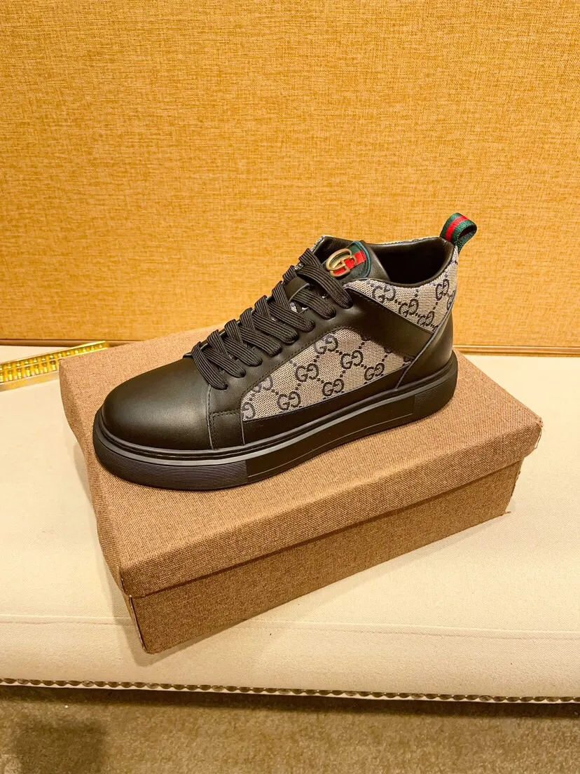 Factory price 460 [Gucci] Gucci's latest high-top casual Korean-style men's shoes, new autumn and winter design, perfect workmanship, cabinet quality, upper: cowhide material, leather lining; soft and comfortable, rubber outsole ultra-light, wear-resistant, simple, versatile fashion men's shoes, color optional, size 38--44